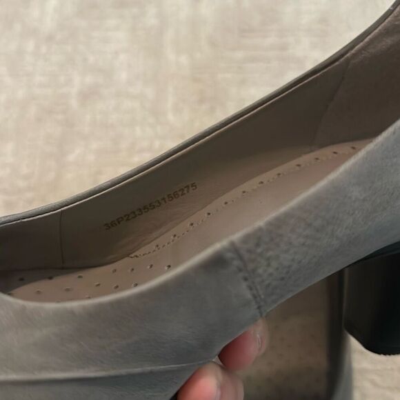Ecco Grey Wingtip Leather Pumps Women’s Size 36 - Picture 8 of 11